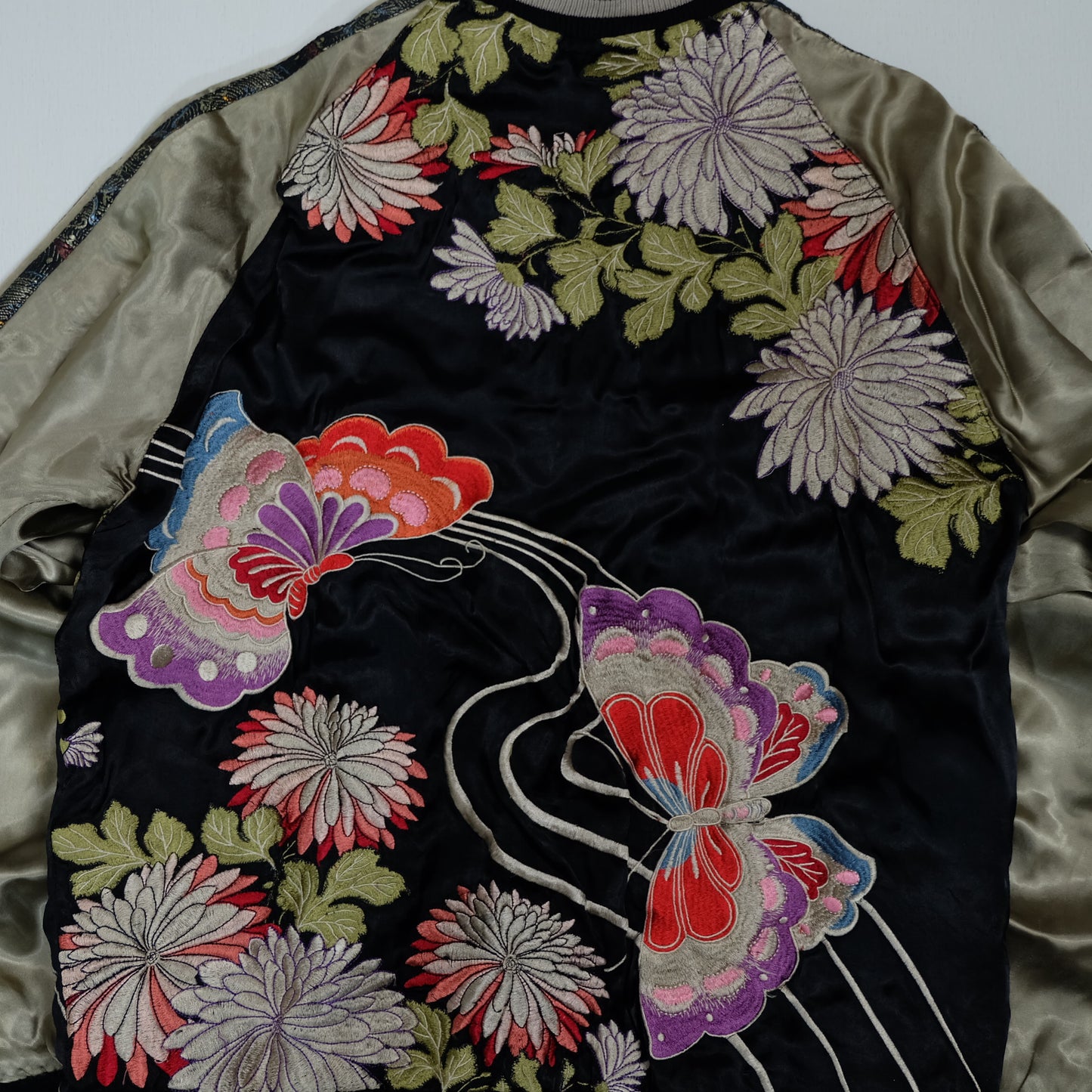 Vintage Reversible Butterfly Chocho Sukajan Jacket Size M Chrysanthemum Embroidered Japanese Souvenir Bomber Y2K