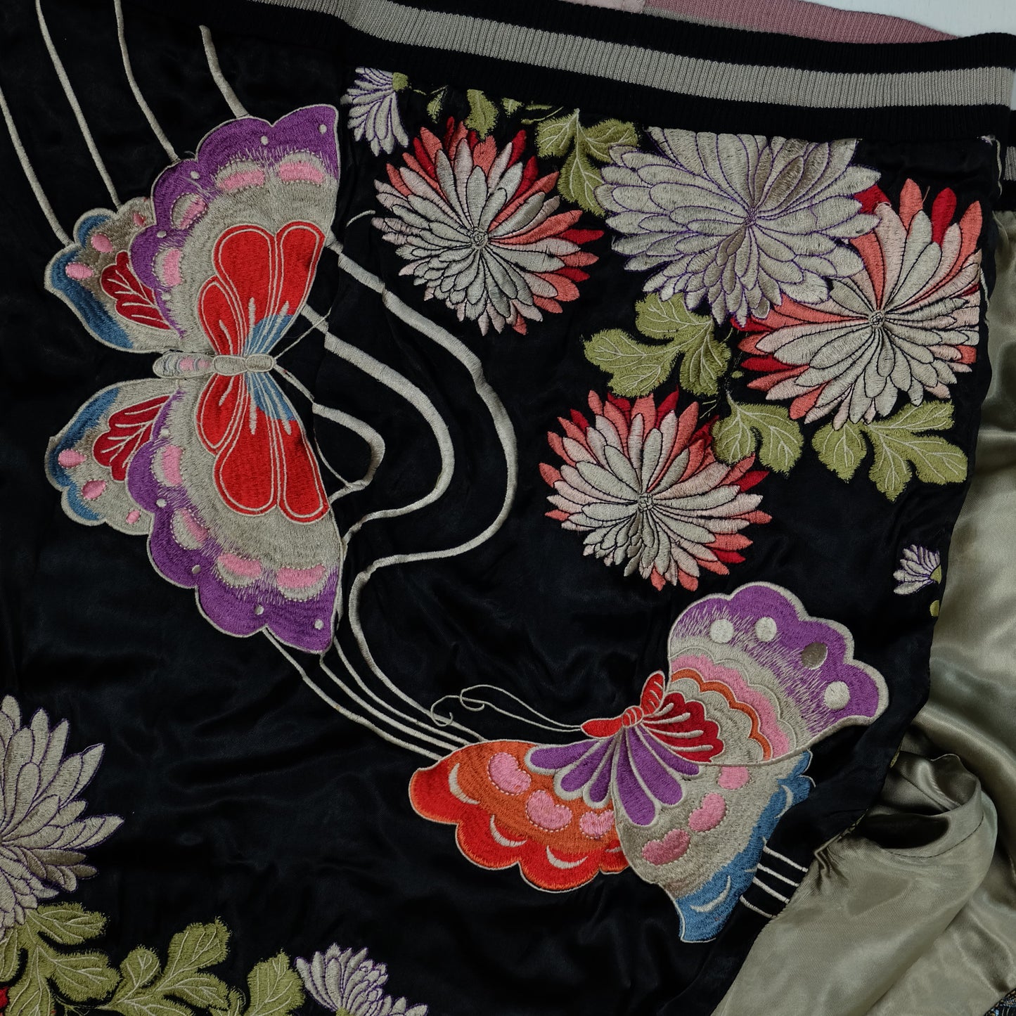 Vintage Reversible Butterfly Chocho Sukajan Jacket Size M Chrysanthemum Embroidered Japanese Souvenir Bomber Y2K
