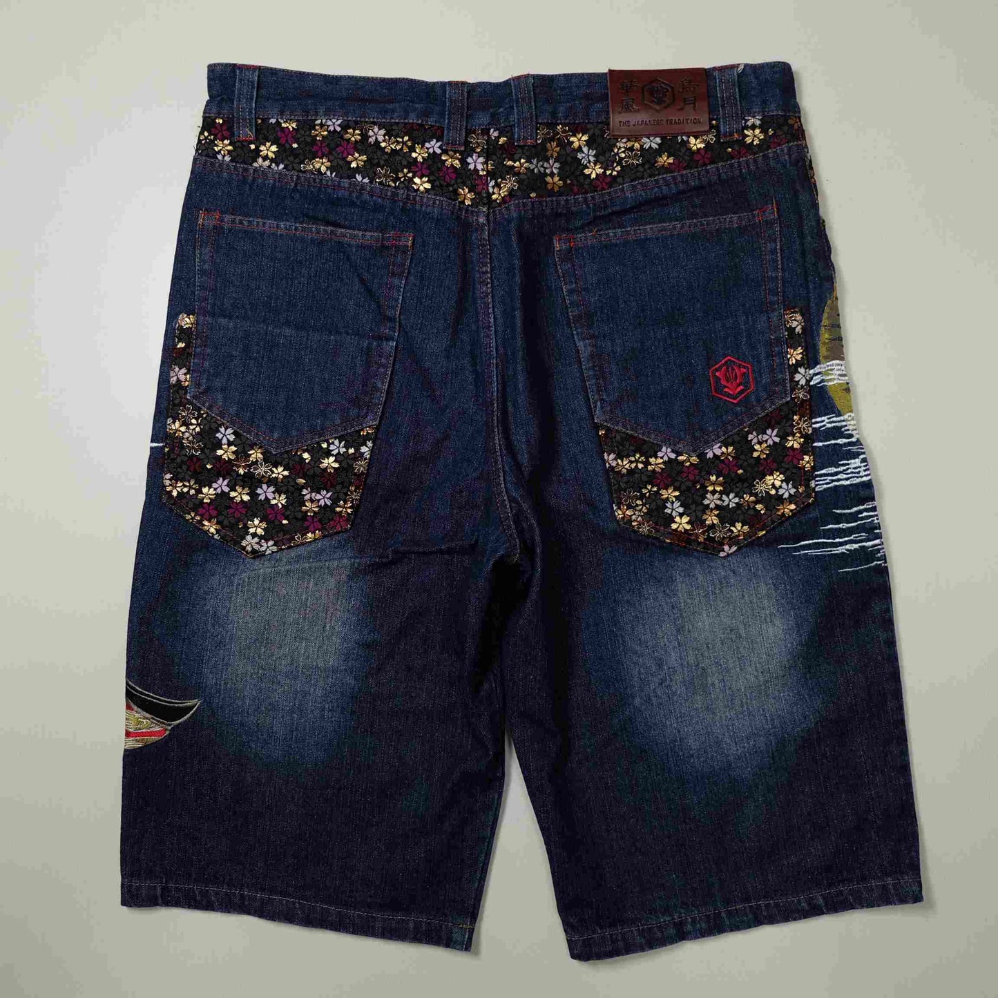 Kaccho Fugetsu “Japanese Tradition” Embroidered Geisha & Moon Wagara Denim Shorts – Size 36