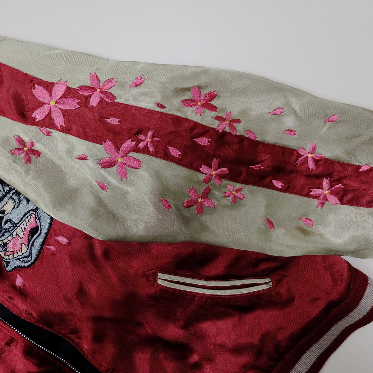 Vintage Japanese Japan Hannya Evil Devil Sakura Rose Sword Tattoo Art Design Embroidered Yokosuka Jumper Bomber Sukajan Souvenir Jacket M