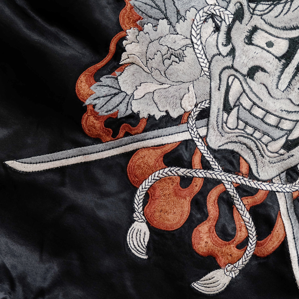 Vintage Reversible Hannya Sukajan Jacket Size S Japanese Oni Mask Katana Peony Flame Embroidered Yokosuka Bomber