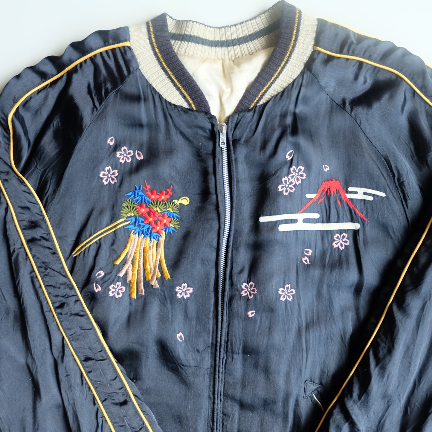 Vintage Y2K Cropped Heads Oiran Tour Sukajan Jacket Size L Reversible Geisha Maiko Mount Fuji Japanese Embroidered Bomber
