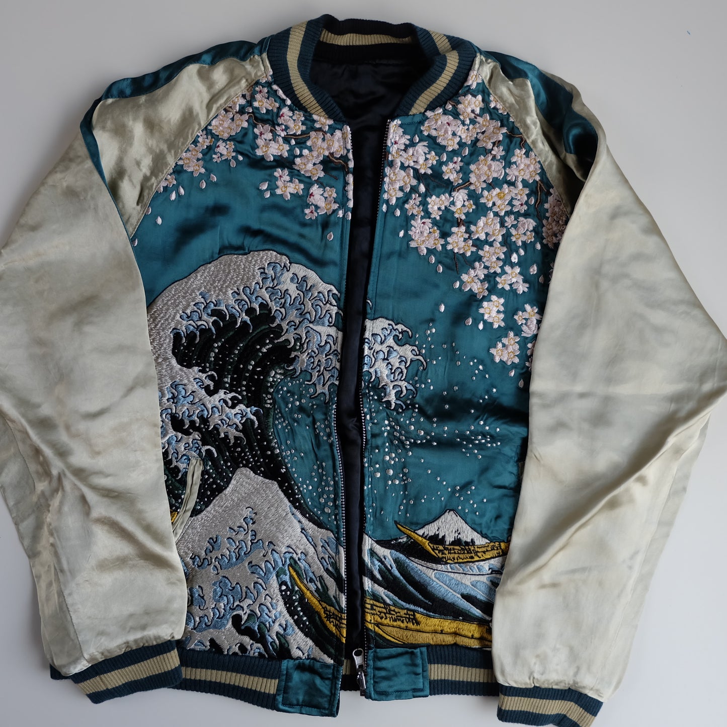 Vintage Japanese Sukajan Jacket Hokusai Great Wave Sakura Mount Fuji Reversible Embroidered Souvenir Bomber