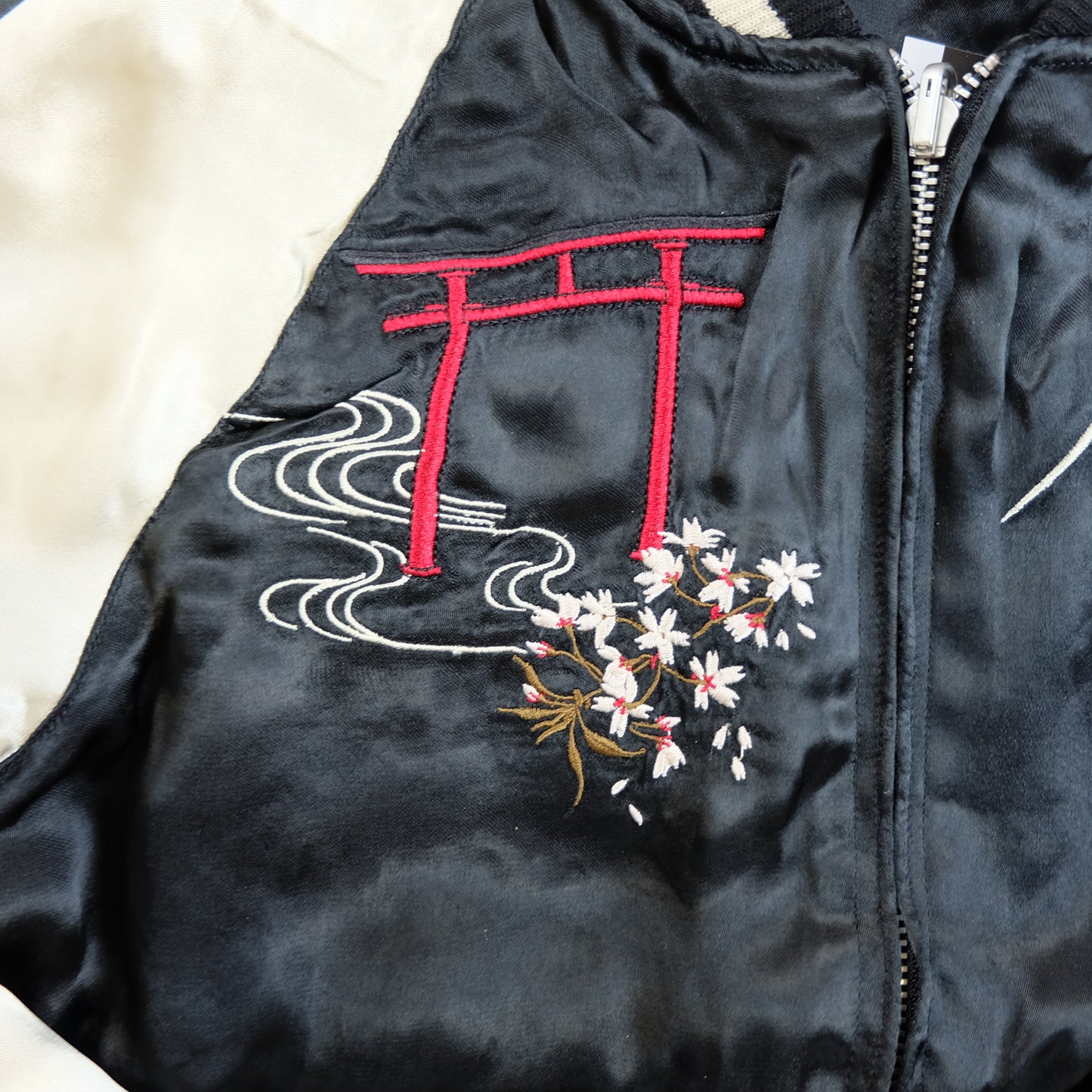 Vintage Japanese Street Wear Fashion Geisha Maiko Oiran Sakura Wagara Kimono Sukajan Bomber Yakuza Gangsta Y2K Souvenir Jacket Wearable Art