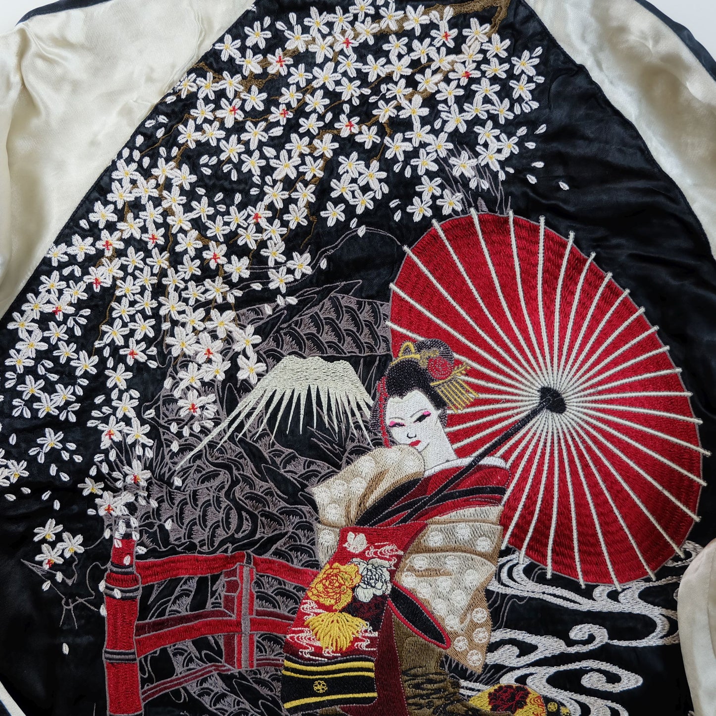 Vintage Japanese Street Wear Fashion Geisha Maiko Oiran Sakura Wagara Kimono Sukajan Bomber Yakuza Gangsta Y2K Souvenir Jacket Wearable Art