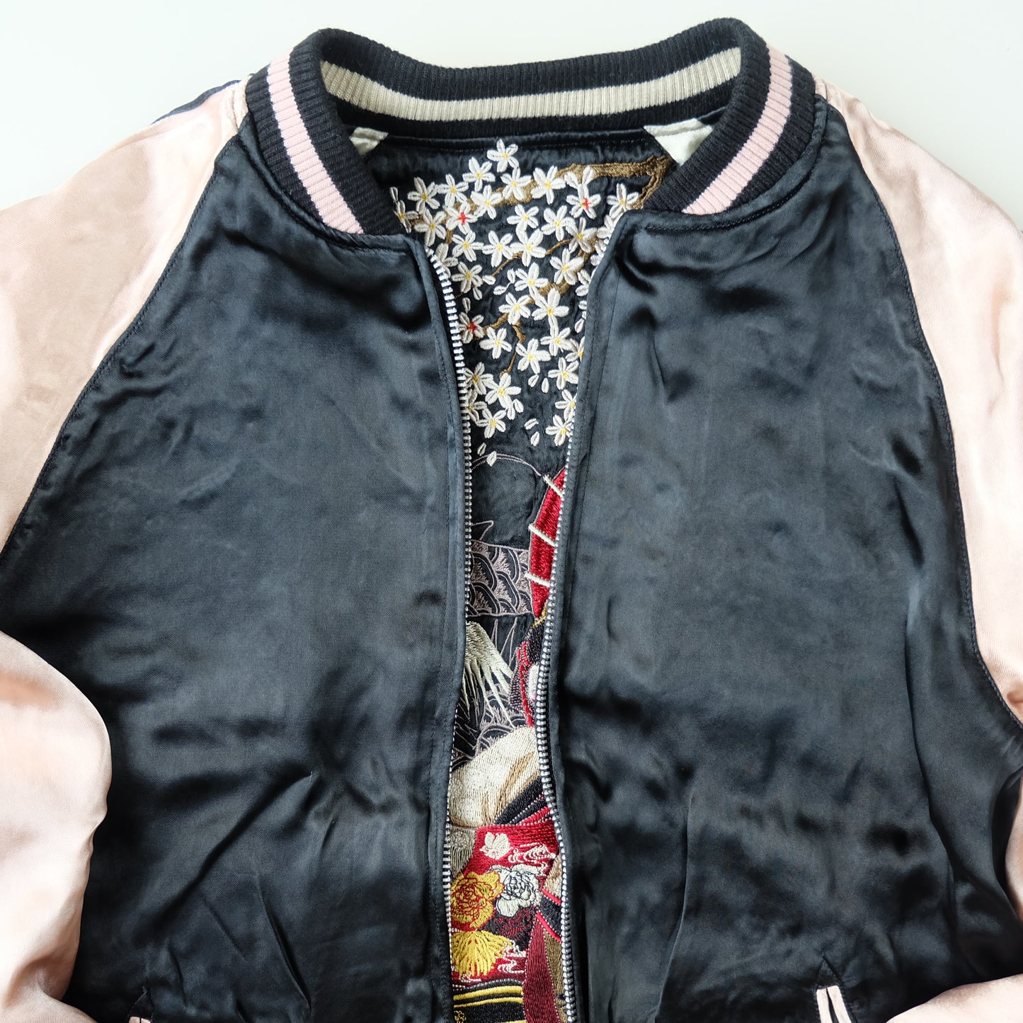 Vintage Japanese Street Wear Fashion Geisha Maiko Oiran Sakura Wagara Kimono Sukajan Bomber Yakuza Gangsta Y2K Souvenir Jacket Wearable Art