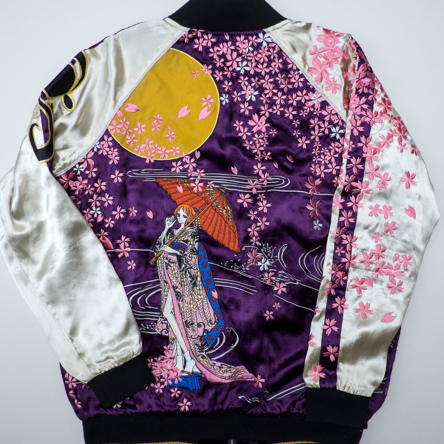 ONE PIECE x Hanatabi Gakudan Nami Reversible Sukajan Jacket L Purple Sakura Moon Embroidered Anime Souvenir Bomber