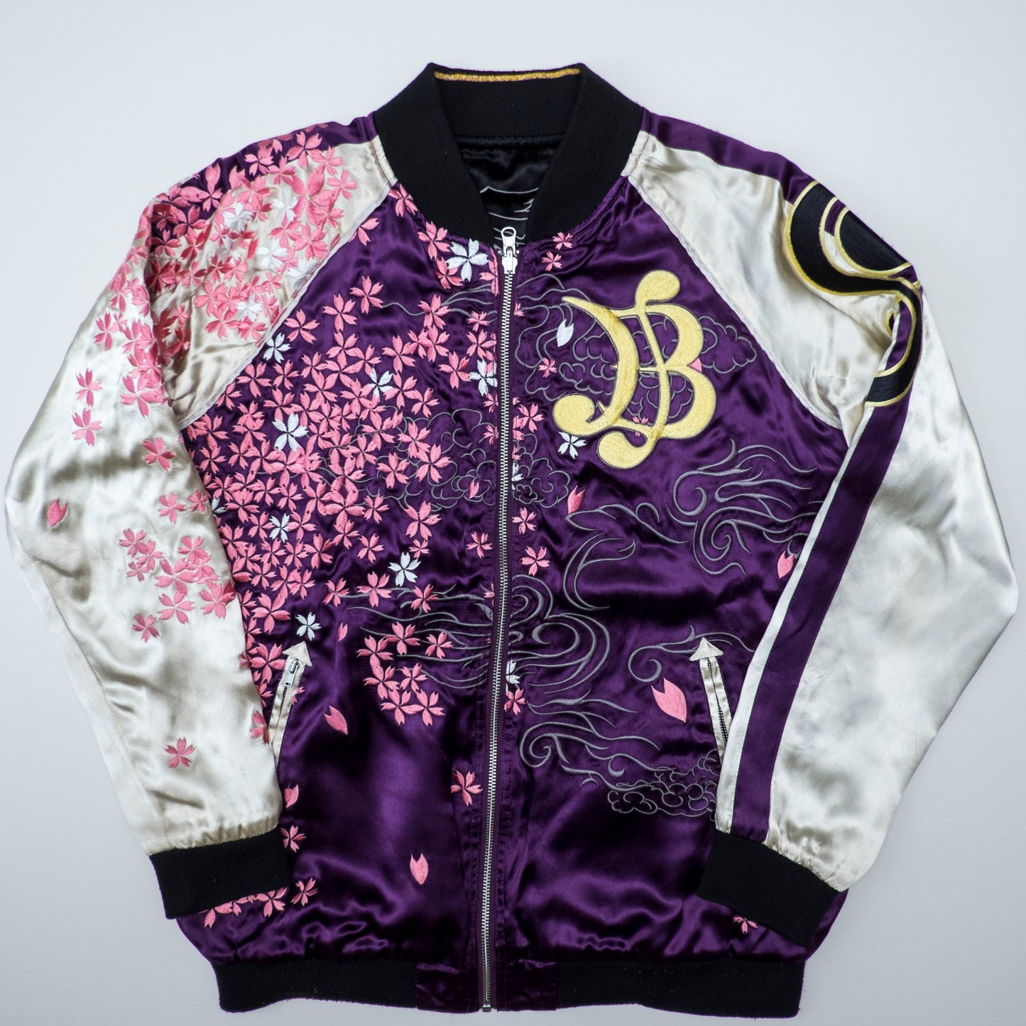 ONE PIECE x Hanatabi Gakudan Nami Reversible Sukajan Jacket L Purple Sakura Moon Embroidered Anime Souvenir Bomber