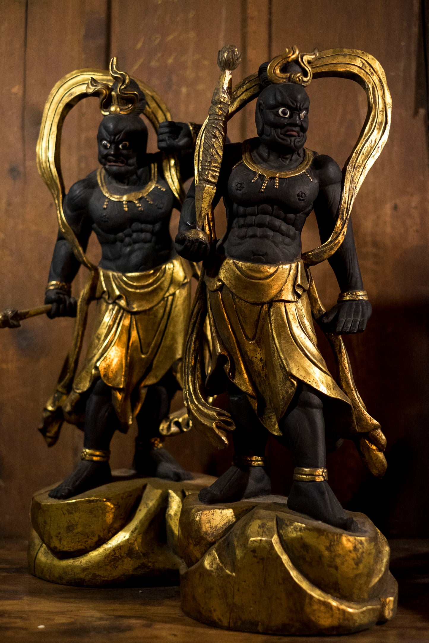 Large Nio Deva Kings (Agyō & Ungyō) — Monumental Wooden Guardian Pair, Gilt & Polychrome, Mid–Late Shōwa Period, 69cm Each