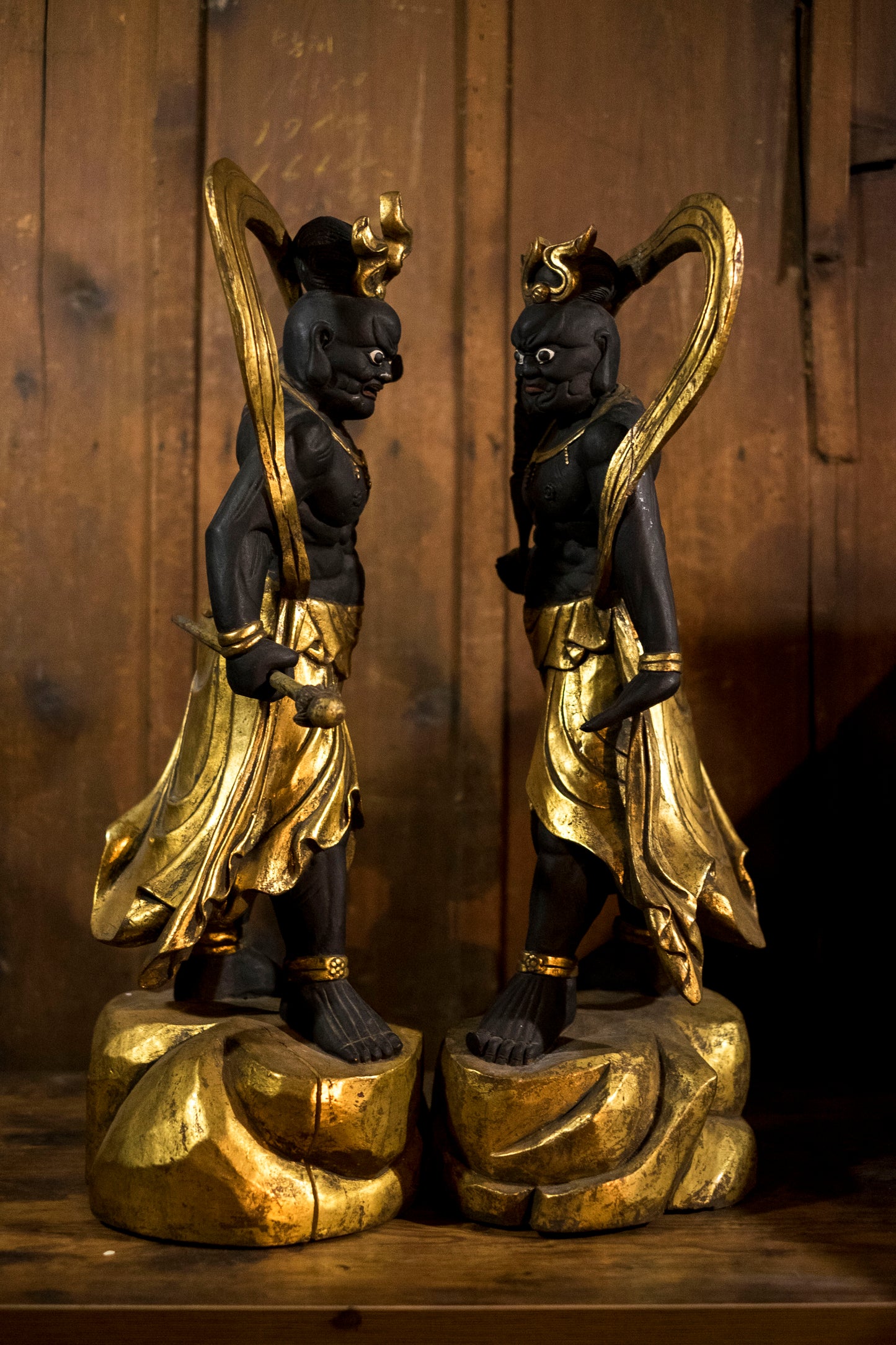 Large Nio Deva Kings (Agyō & Ungyō) — Monumental Wooden Guardian Pair, Gilt & Polychrome, Mid–Late Shōwa Period, 69cm Each