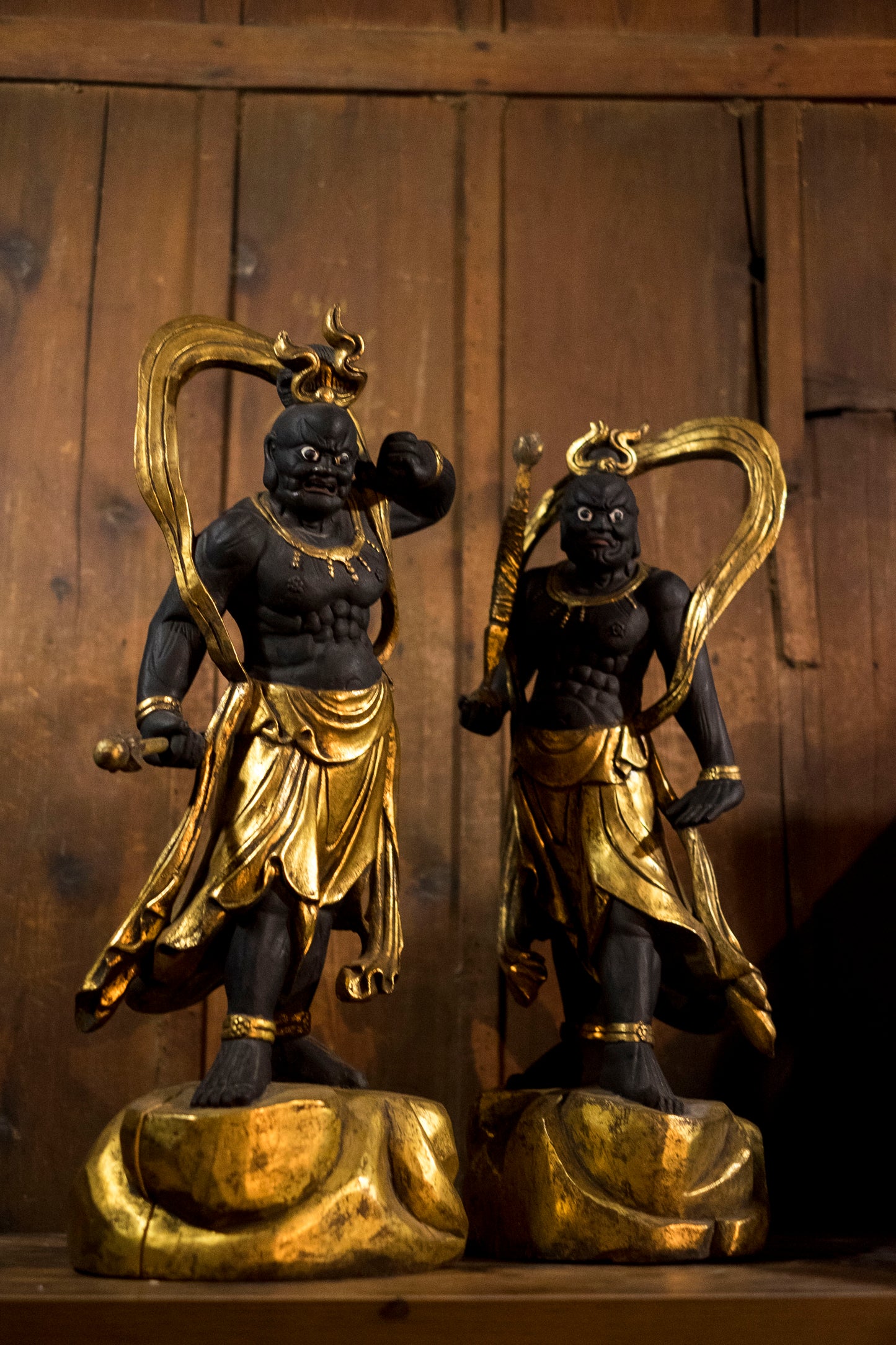 Large Nio Deva Kings (Agyō & Ungyō) — Monumental Wooden Guardian Pair, Gilt & Polychrome, Mid–Late Shōwa Period, 69cm Each