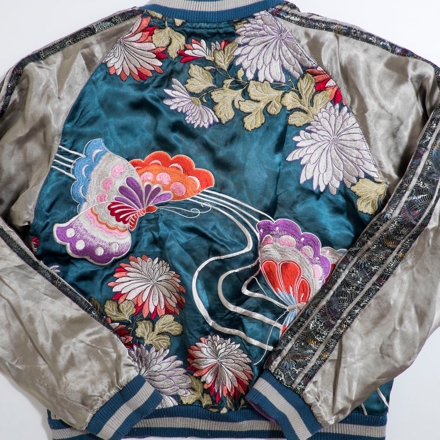 Vintage Japanese Japan Metallic Green Butterfly Chocho Flowers Tattoo Art Design Embroidered Yokosuka Jumper Bomber Sukajan Souvenir Jacket