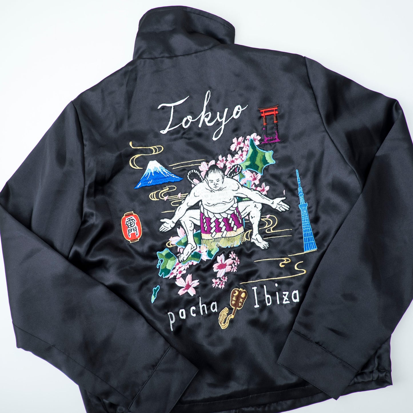 Vintage Japanese Japan TOKYO Sumo Yokozuna Wrestler Mt. Fuji Tattoo Art Design Embroidered Yokosuka Jumper Bomber Sukajan Souvenir Jacket M