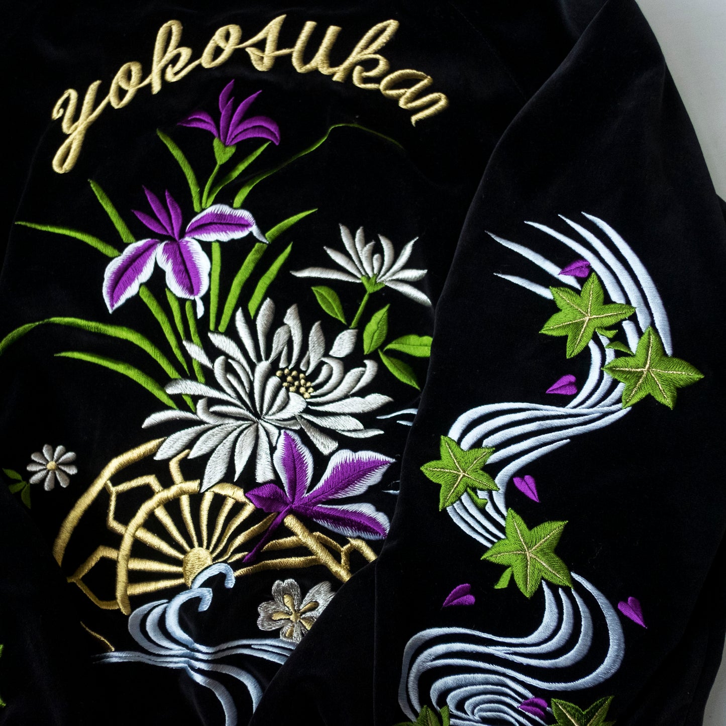 Prince Shokai Japanese Velvet Velour Tattoo Art Flowers Floral Flower Yokoburi Embroidered Embroidery Sukajan Souvenir Sukajum Skajum Tattoo Art Design Yokosuka Jumper Reversible Bomber Jacket ( Size : M )