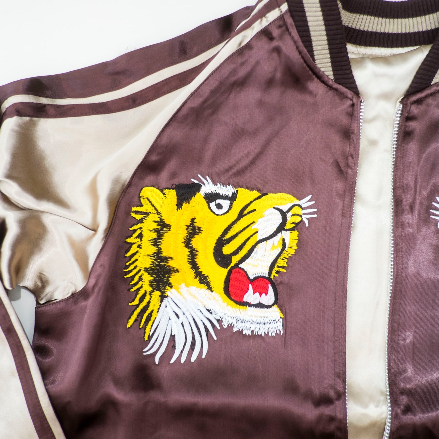 Vintage Japanese Sukajan Jacket Roaring Tiger Embroidery Reversible Brown Cream Yokosuka Souvenir Bomber Japan Streetwear