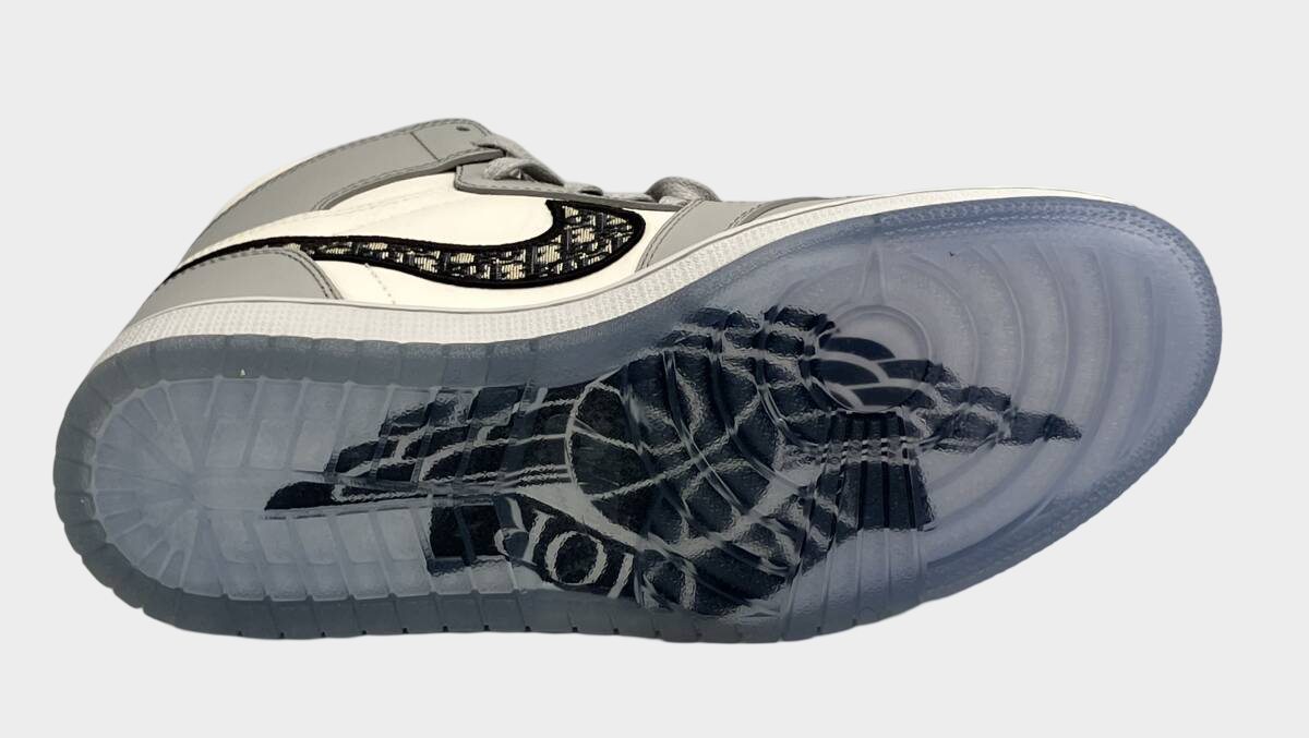Dior x Air Jordan 1 High OG Size 26.5cm Grey White Monogram Swoosh Luxury Collaboration Sneaker Full Set Ready