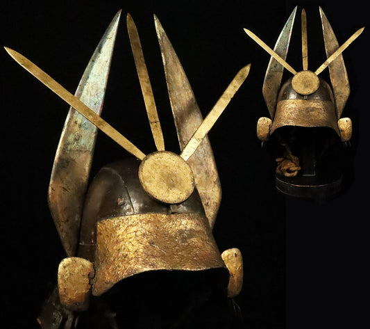 Edo Period “Hongo” Iron Kabuto with Black Lacquer Bowl | Rare Carved Wooden Wakidate & Circular Crest Maedate | Samurai Helmet Art Object