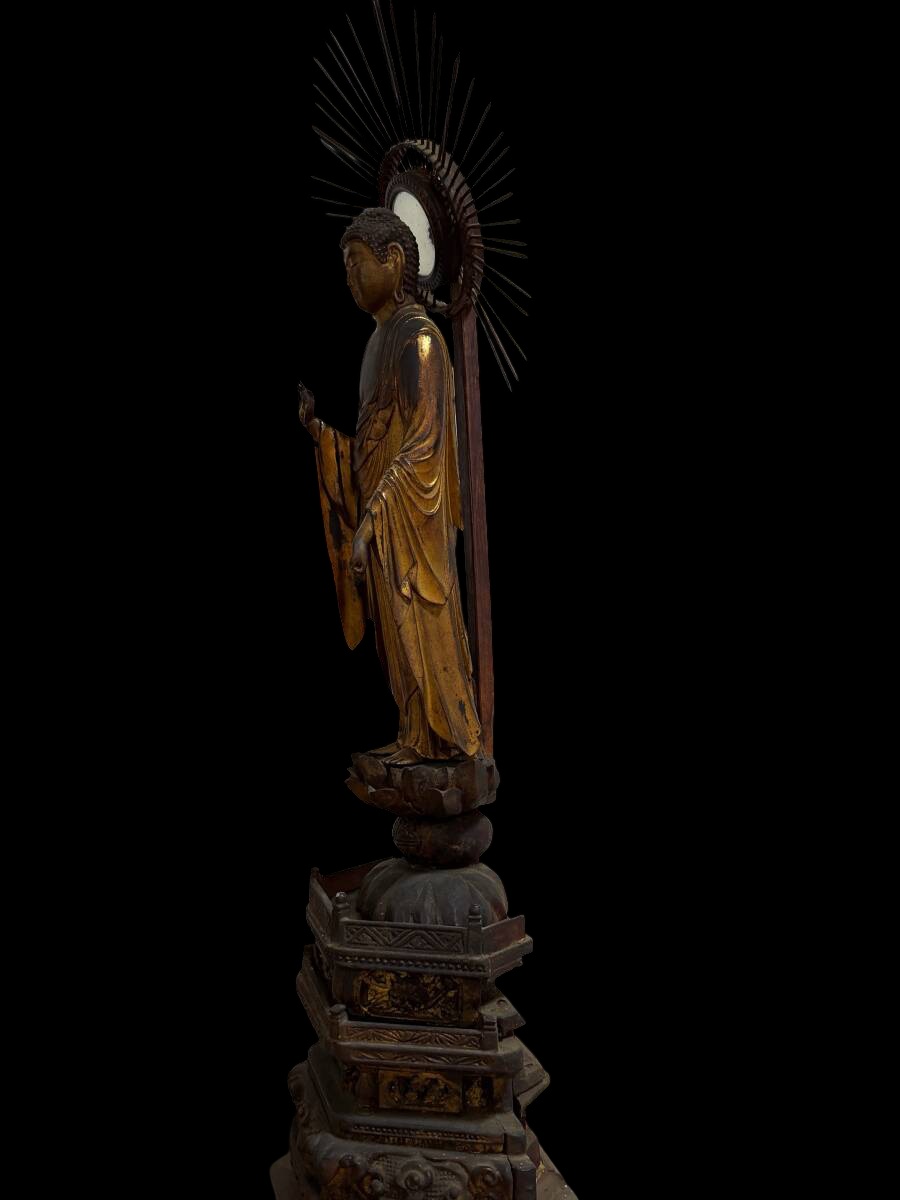 Early Edo Standing Amida Nyorai (Pure Land Buddha) — Gyokugan Crystal Eyes, Radiant Halo, Monumental Tiered Lotus Base — Reported Kan'ei 14 (1637) — With Calligraphy Scroll — Japanese Buddhist Sculpture
