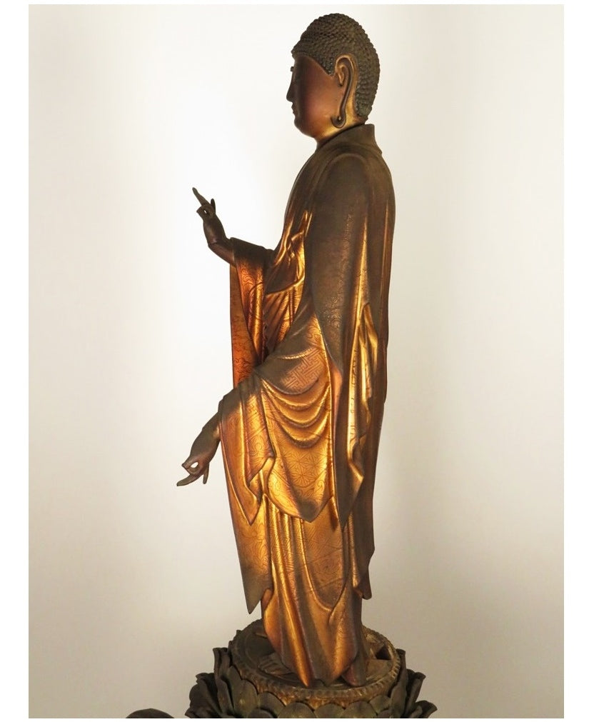 Early Edo Standing Amida Nyorai with Rock-Crystal Gyokugan Eyes — Temple-Release Giltwood Buddhist Sculpture, Museum-Grade Presence