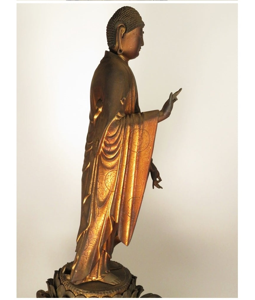 Early Edo Standing Amida Nyorai with Rock-Crystal Gyokugan Eyes — Temple-Release Giltwood Buddhist Sculpture, Museum-Grade Presence
