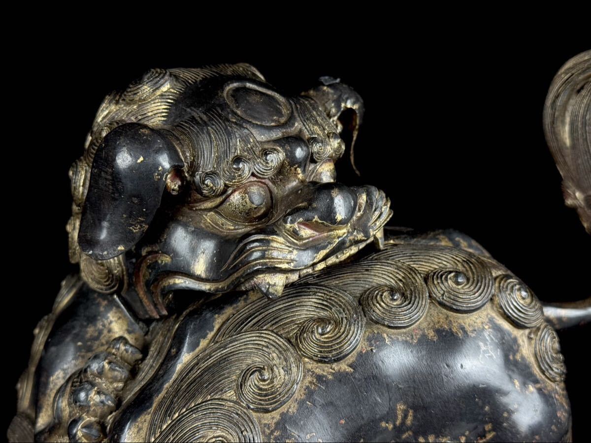 Edo-Period Bronze Shishi Incense Burner — Gilt-Accented Guardian Lion Sculpture