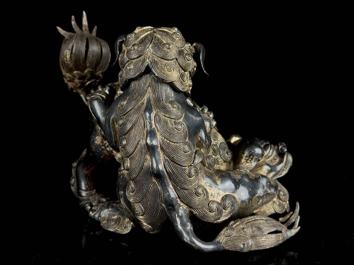 Edo-Period Bronze Shishi Incense Burner — Gilt-Accented Guardian Lion Sculpture