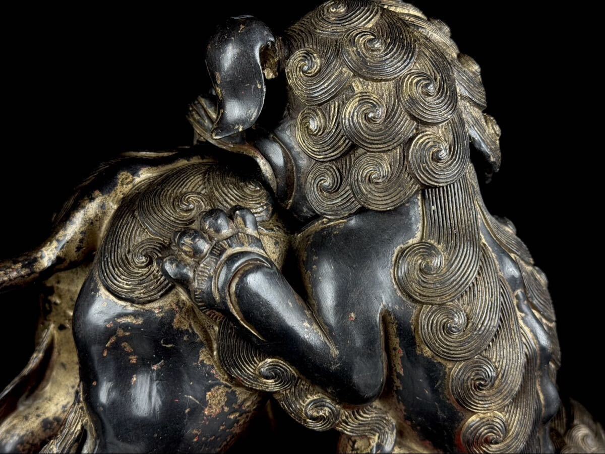Edo-Period Bronze Shishi Incense Burner — Gilt-Accented Guardian Lion Sculpture
