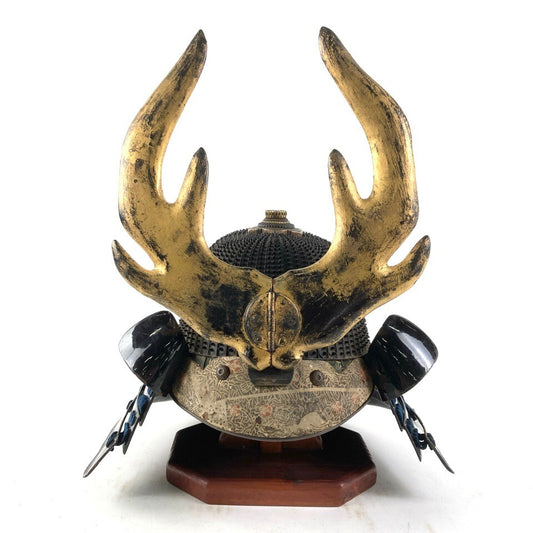 Edo-Period Kawari Kabuto — Myochin-Attributed Samurai Helmet with Monumental Antler Kuwagata