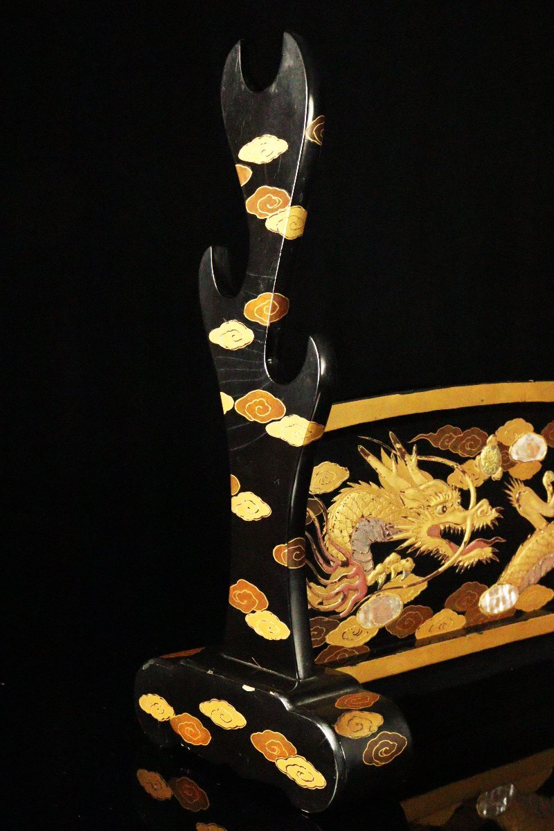 Edo-Period Style Japanese Lacquer Sword Stand, Maki-e Dragon & Mount Fuji, Shell Inlay Raden , Katana Rack Display (49cm)