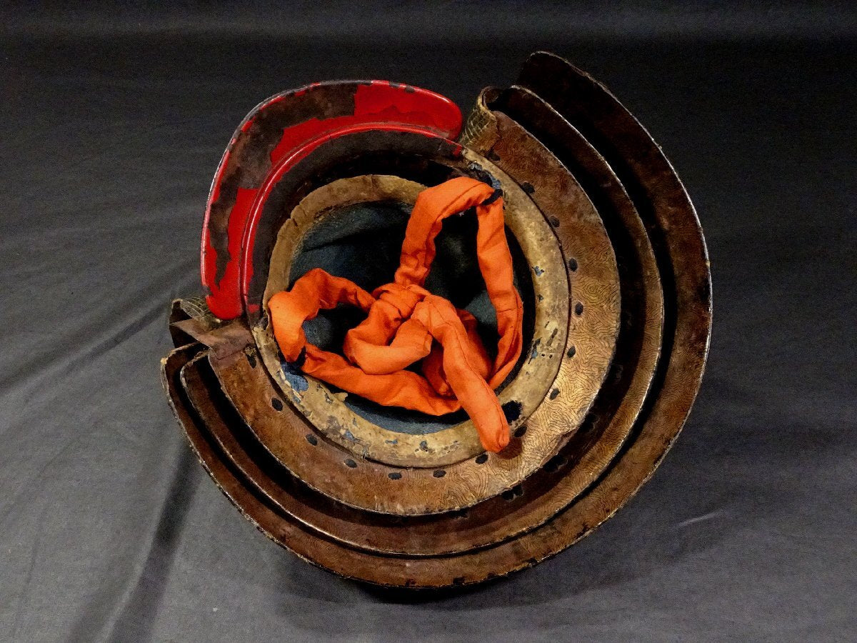 Edo-Period Suji Kabuto (32-Ken) — Kawari Kabuto Samurai Helmet with Hinomaru Maedate + Stand