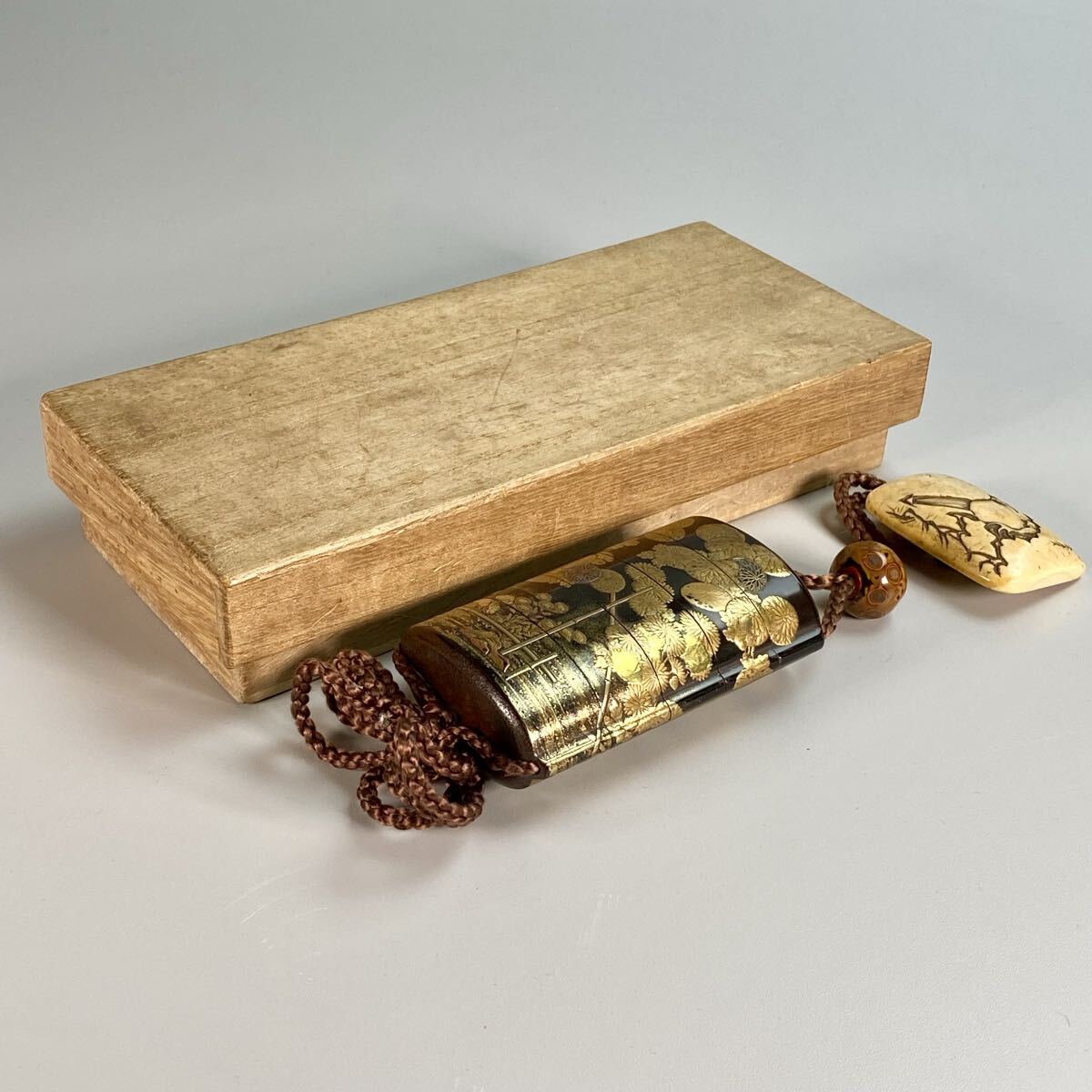 Edo Period Chrysanthemum Gold Maki-e Inro with Netsuke | Japanese Lacquer Art