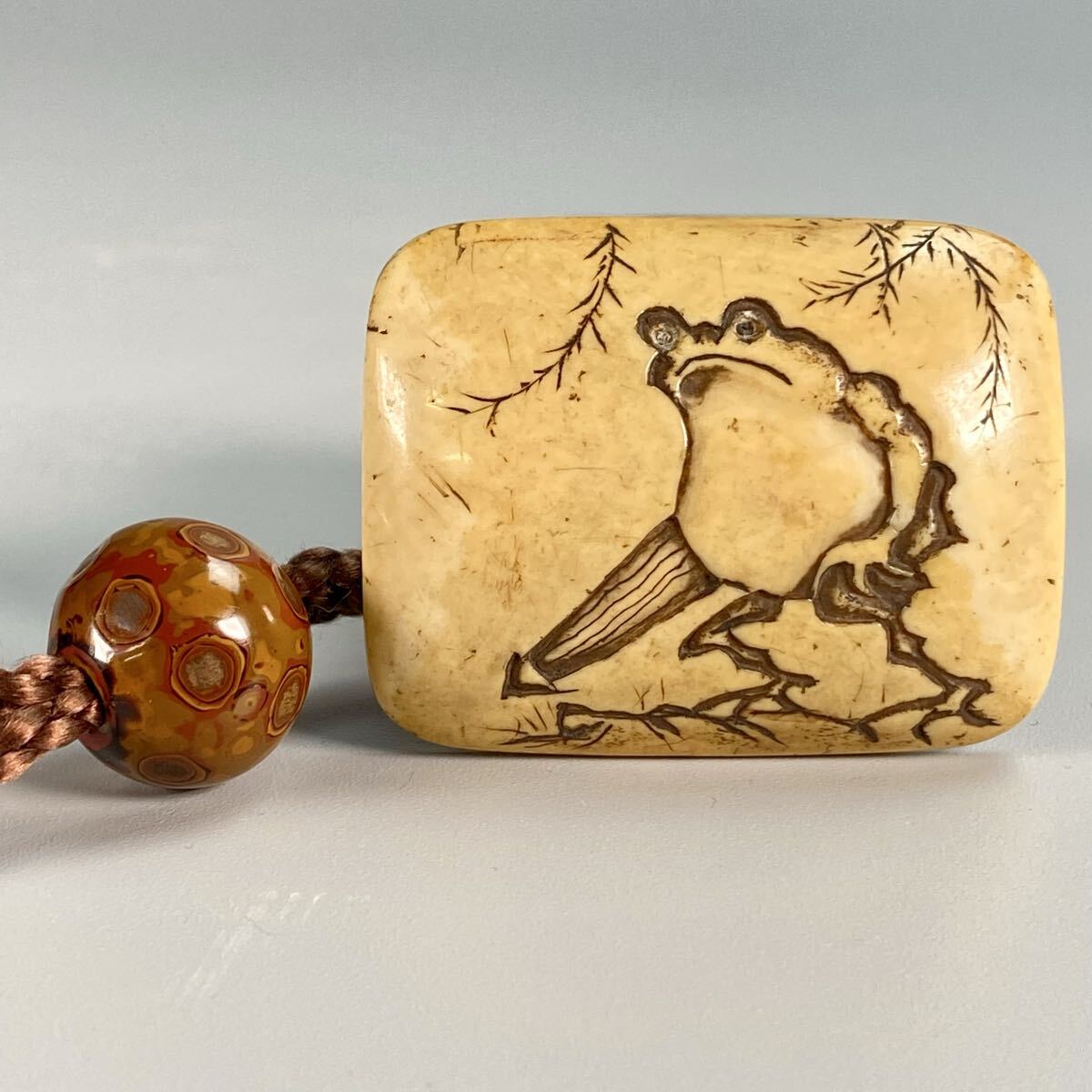 Edo Period Chrysanthemum Gold Maki-e Inro with Netsuke | Japanese Lacquer Art