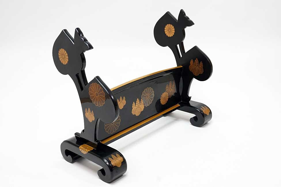 Edo Period Black Lacquer Katana-Kake (Double Sword Stand) with Gilt Paulownia Crests — Maki-e Samurai Display
