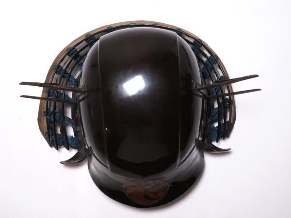 Edo Period Iron Black-Lacquer Kabuto with Gilded Crescent Crest  NBTHK Certified Samurai Helmet Art