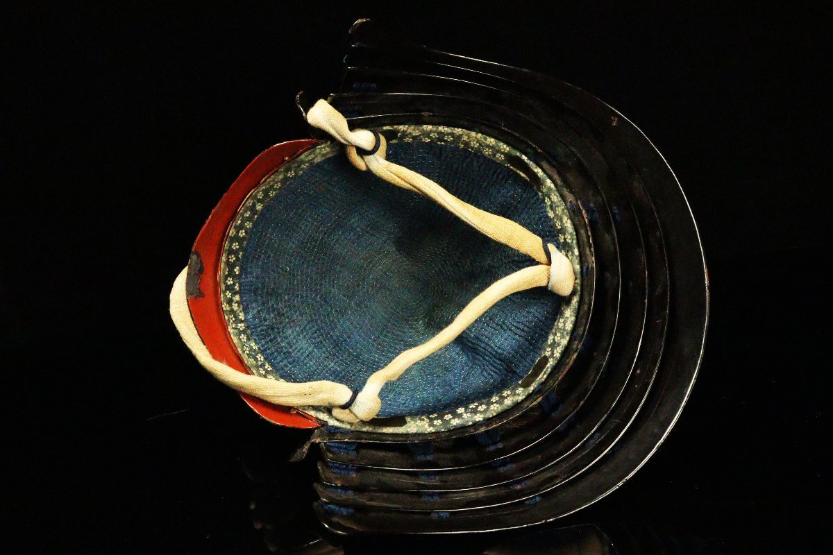 Edo Period Kawari Kabuto with Flaming Crest | Rare Daimyō-Style Samurai Helmet Art | Museum-Grade Japanese Armor