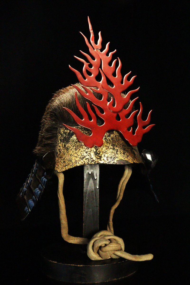 Edo Period Kawari Kabuto with Flaming Crest | Rare Daimyō-Style Samurai Helmet Art | Museum-Grade Japanese Armor