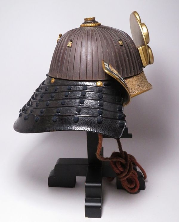Authentic Edo Period Japanese Samurai Kabuto Helmet with Monumental Gilt Maedate Crest Iron Plate Armor Display