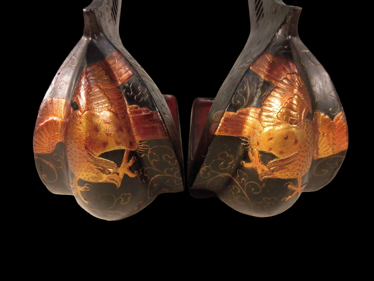 Edo‑Period Lacquered Abumi Stirrup Pair with Hawk Motif — Samurai Horse Gear, Gold Inlay Accents