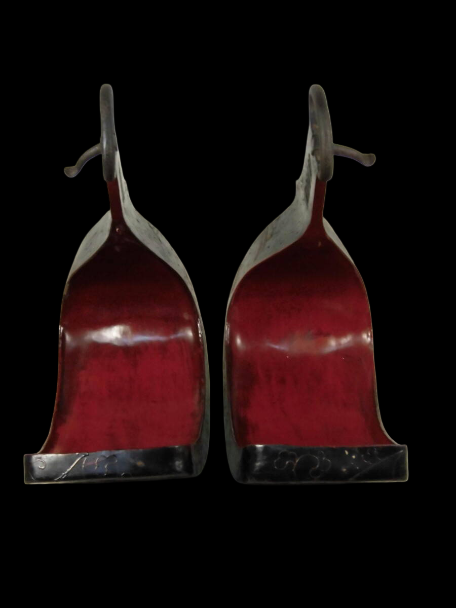Edo‑Period Lacquered Abumi Stirrup Pair with Hawk Motif — Samurai Horse Gear, Gold Inlay Accents