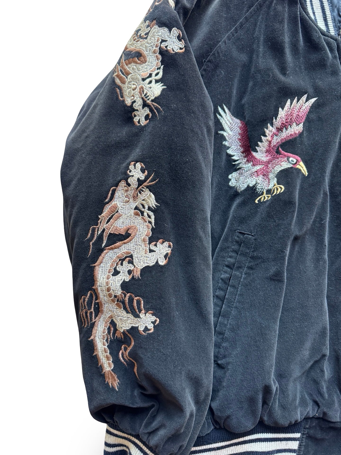 Vintage West-Pac Tour Sukajan Jacket – USS Midway CV-41 Tiger & Dragon Embroidery – Yokosuka Souvenir Sukajan (Velveteen)
