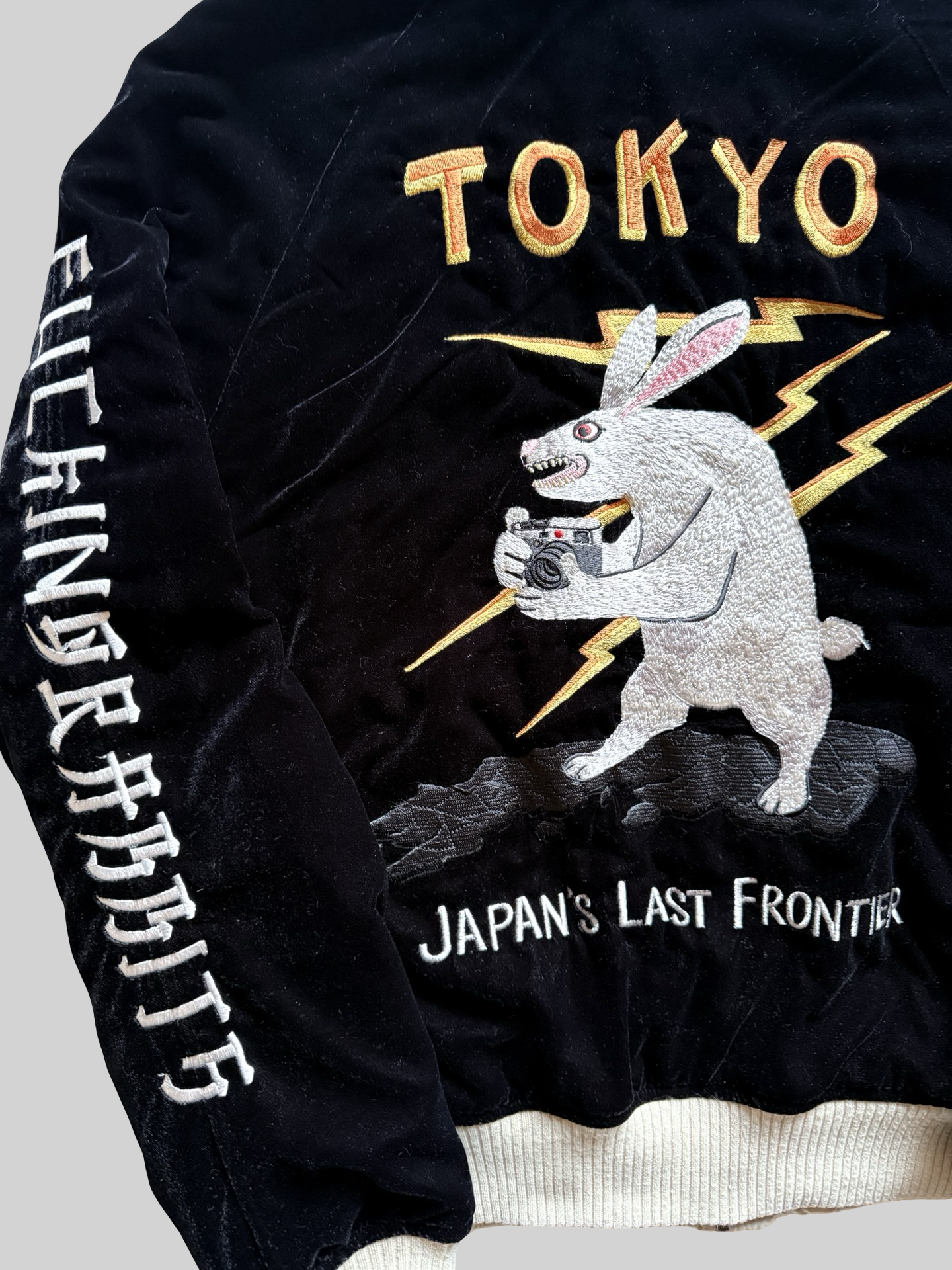 FR2 Fxxking Rabbits Tokyo Sukajan Velvet Jacket Rabbit Embroidery Lightning Japan Streetwear Bomber Japanese Graphic Jacket