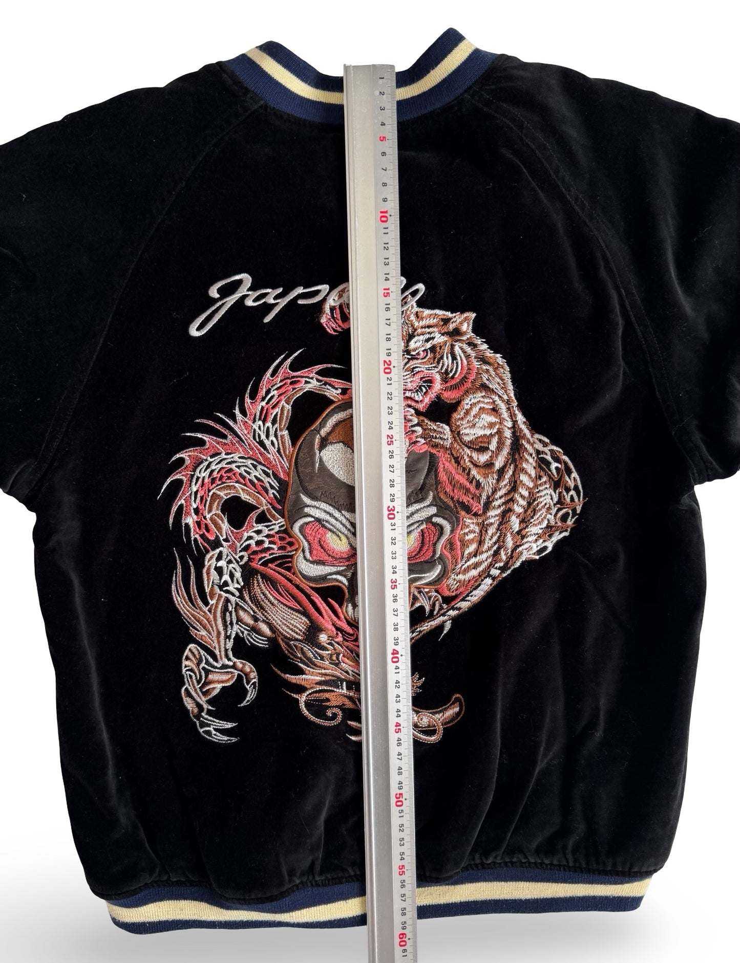 Vintage Velvet Sukajan Jacket — Tiger × Skull Embroidery, Japan Yokosuka Style Velour Souvenir Jacket