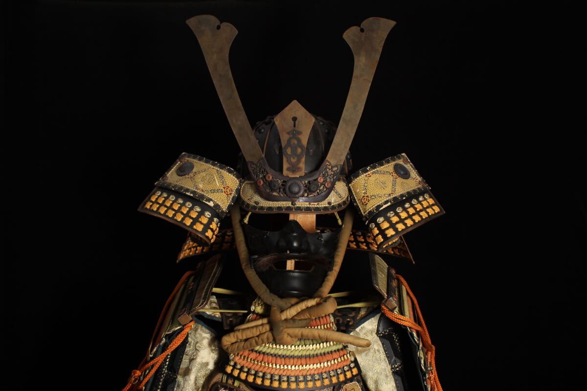 Full-Size Samurai Gusoku Armor | Assembled Kabuto & Menpo | Edo-Period Style Japanese Armor Display