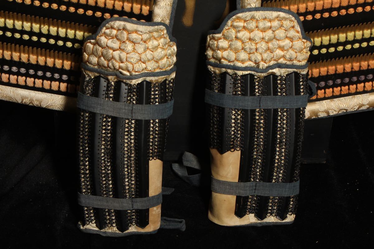 Full-Size Samurai Gusoku Armor | Assembled Kabuto & Menpo | Edo-Period Style Japanese Armor Display