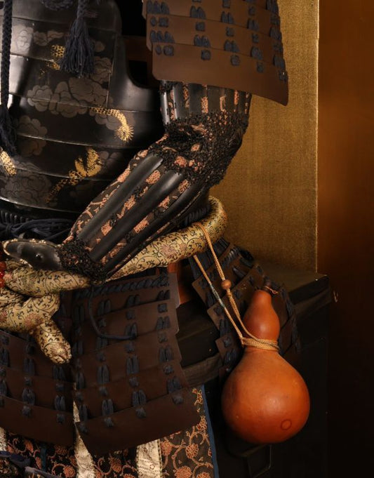 Full-Size Samurai Yoroi Display Armor, Kuwagata Kabuto and Menpo, Late Showa to Heisei Gusoku, 168 cm