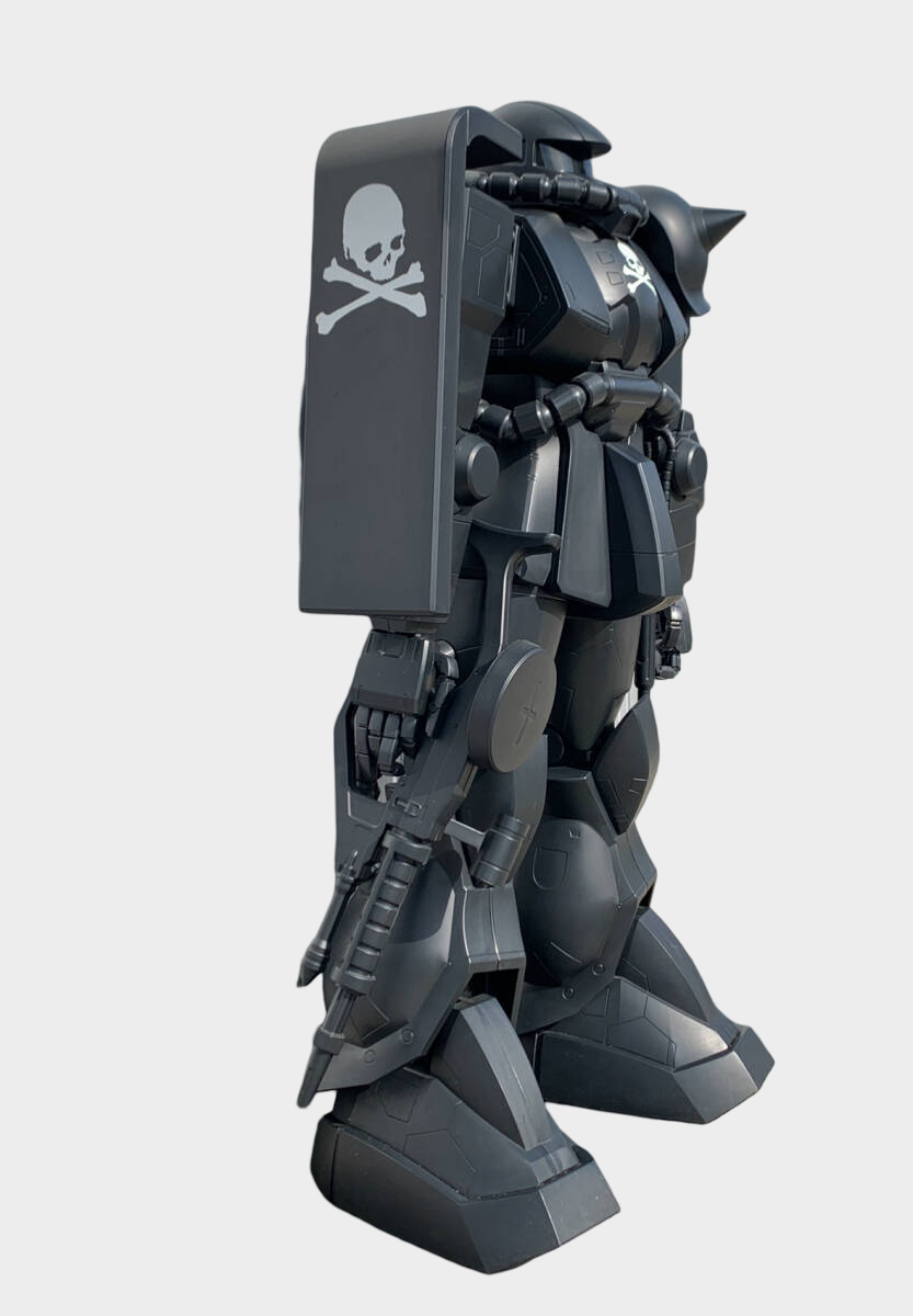 Bandai HY2M 1/12 MS-06S ZAKU II Mecha Robot Warrior x Mastermind JAPAN Ver — Full-Scale Gundam Display Figure
