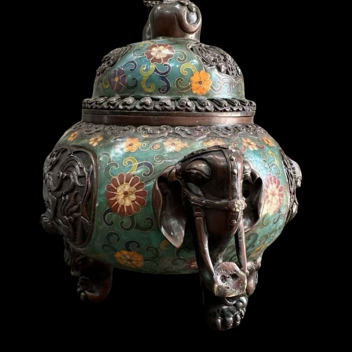 Heavy Bronze Chinese Cloisonné-Style Shishi Censer — Guardian Lion Incense Burner with Enamel Floral Dome Lid, 29 cm, 5.3 kg (Old-Collection Decorative Arts)