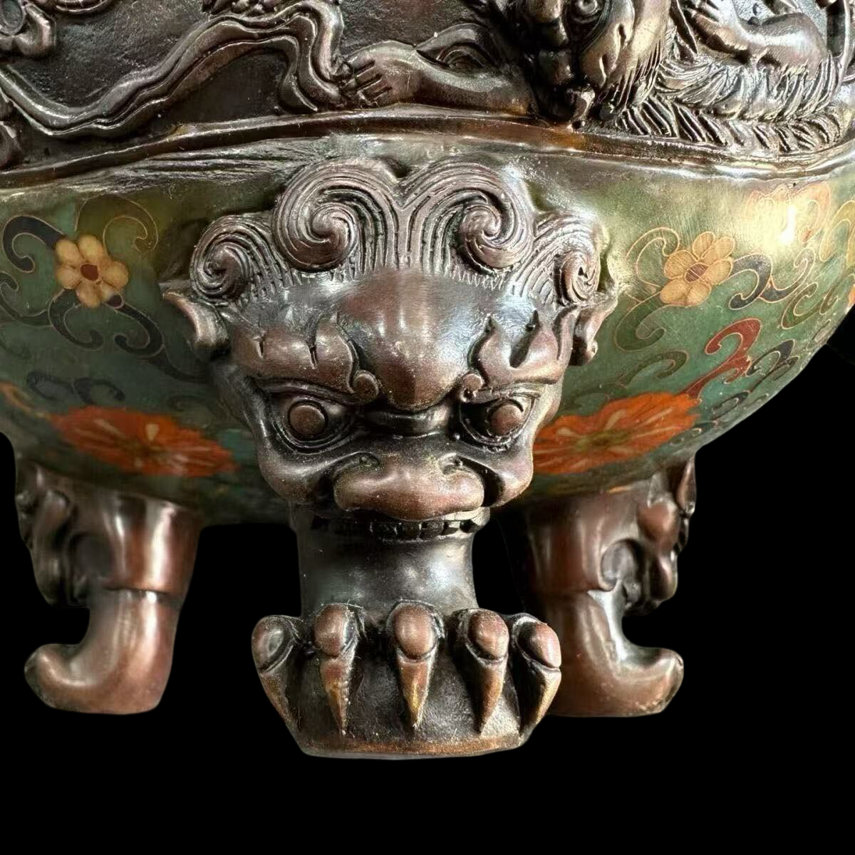 Heavy Bronze Chinese Cloisonné-Style Shishi Censer — Guardian Lion Incense Burner with Enamel Floral Dome Lid, 29 cm, 5.3 kg (Old-Collection Decorative Arts)