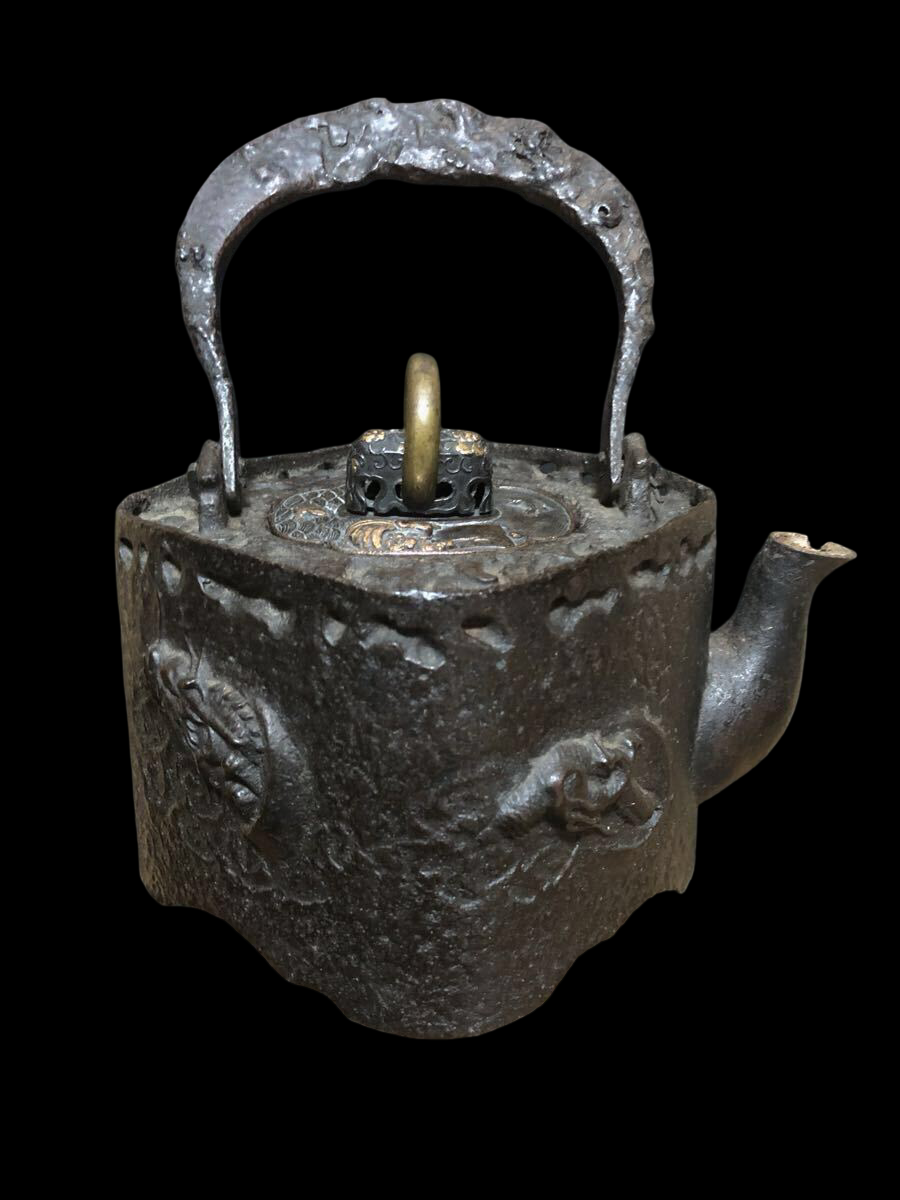 Nakamiya Fuji Hexagonal Cast Iron Tetsubin — Cloud Dragon Relief — Compact Japanese Iron Teaware