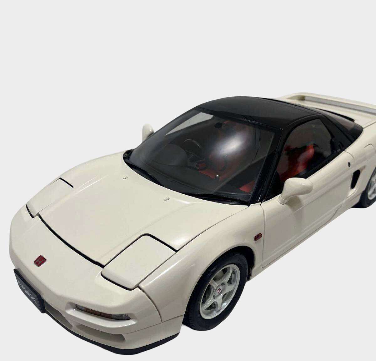 DeAgostini Honda NSX 1/18 Model with Remote Control Lights Opening Hood Detailed Engine Red Interior Display Collectible